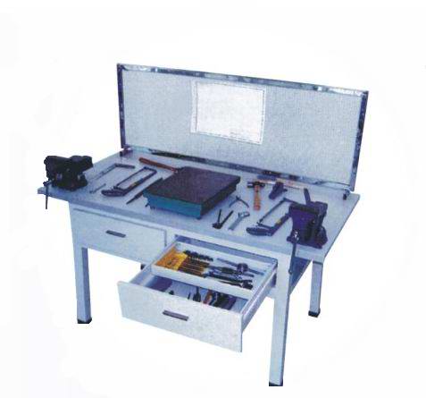 HY-902型  焊工（gōng）、鉚工實操室成套設備（2座（zuò）/桌）
